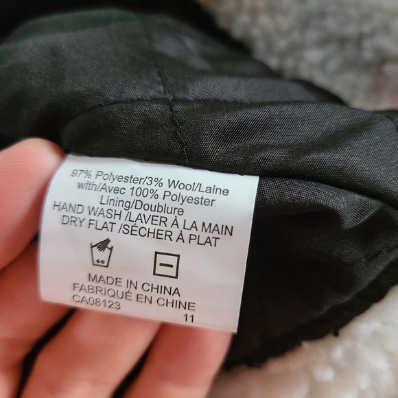 Plummers Arctic Lodge Red Plaid Sherpa Fleece Trapper Hat - Picture 7 of 8